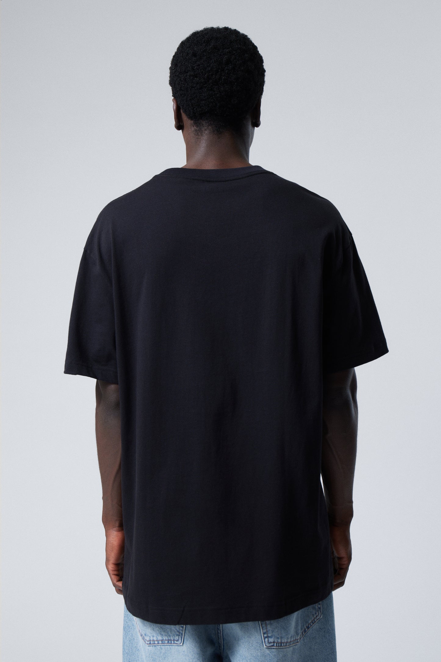 WEEK 7 OVERSIZED BLACK