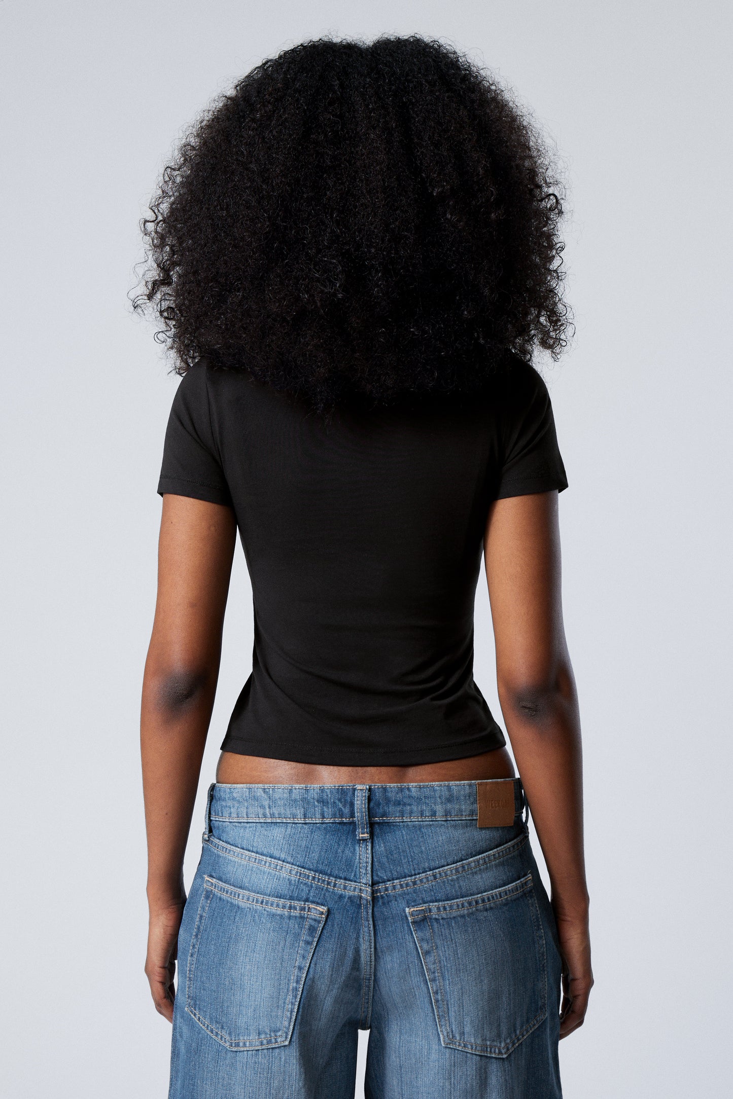 WEEK 1 BABY TEE BLACK