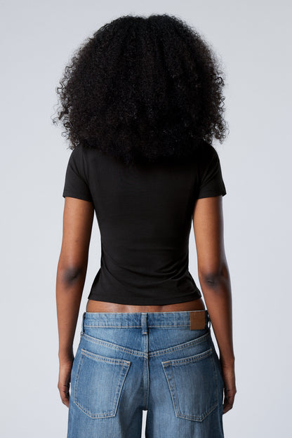 WEEK 1 BABY TEE BLACK